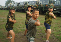  鄭州女子軍事夏令營需要多長時間？