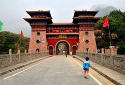 鄭州新鄉(xiāng)八里溝戶外拓展基地