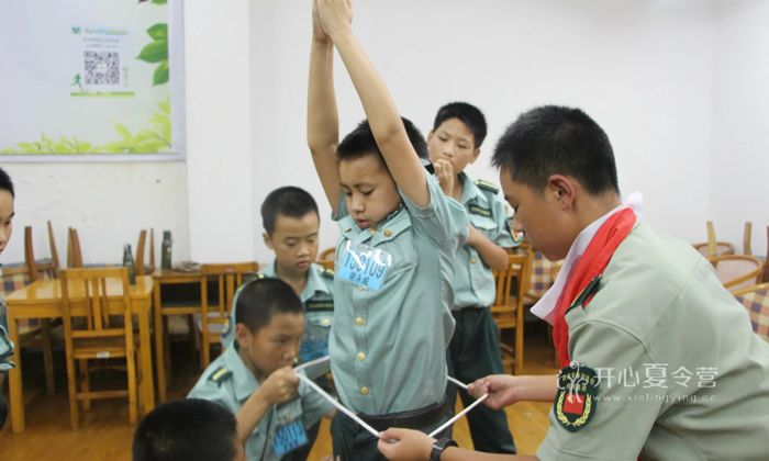 鄭州軍事特訓(xùn)營(yíng)