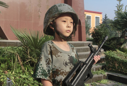參加鄭州軍事夏令營(yíng)培養(yǎng)孩子良好好習(xí)慣