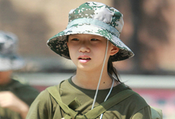 鄭州軍事夏令營(yíng)孩子暑期綜合素質(zhì)教育大課堂