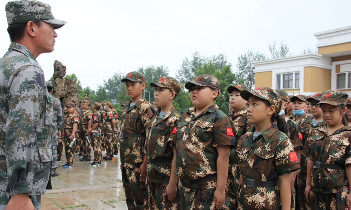鄭州不錯(cuò)的軍事夏令營(yíng)