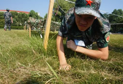 這個假期鄭州特種兵夏令營帶你最體驗真實的軍營生活