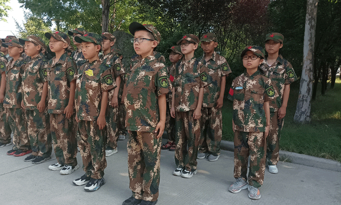 鄭州小學(xué)生夏令營(yíng).gif