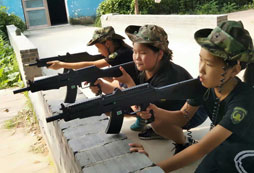 有哪些軍事夏令營在鄭州舉辦？