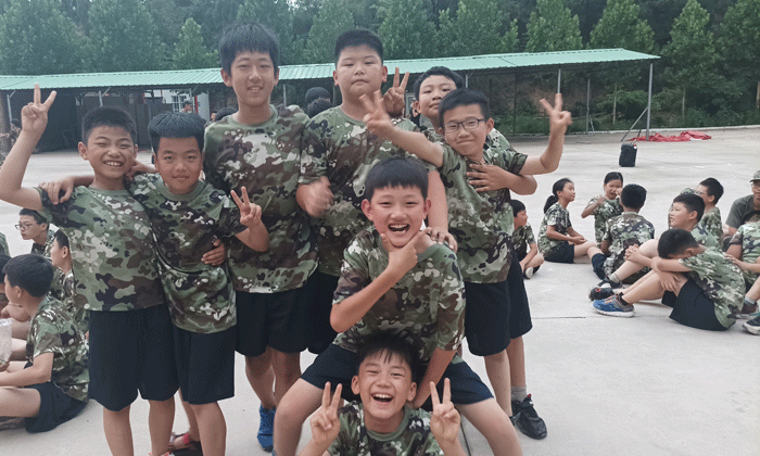參加鄭州軍事夏令營的收獲.gif