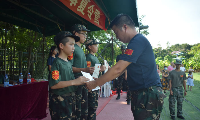 中學生軍事夏令營多少錢