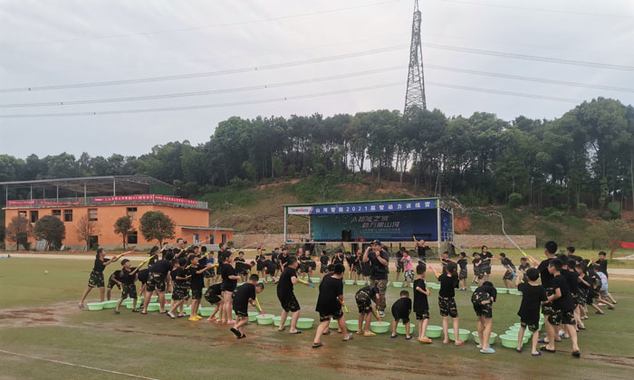 高中生軍事夏令營(yíng)有哪些活動(dòng)