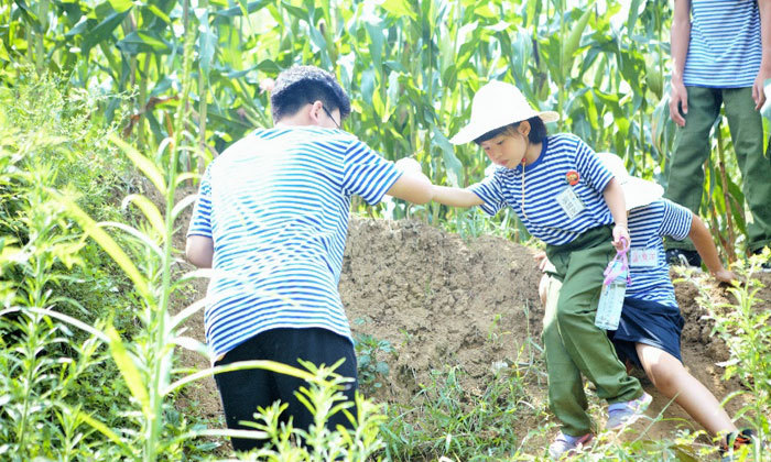 中學(xué)生夏令營(yíng)哪家好
