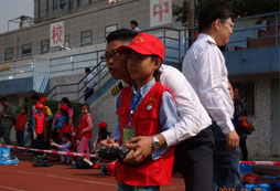 青少年無人機(jī)夏令營(yíng)讓學(xué)生學(xué)習(xí)無人機(jī)知識(shí)