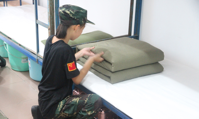 學疊軍被