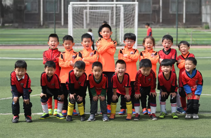 2024小學(xué)生足球夏令營