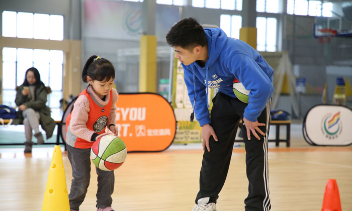 2024小學(xué)生暑假足球訓(xùn)練營