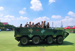 志行趣學(xué)軍事夏令營讓孩子體驗真實的軍營生活