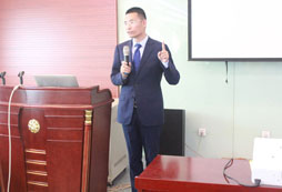 聆聽導(dǎo)師的演講