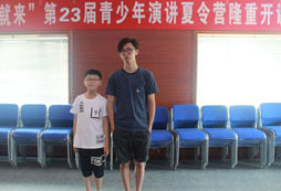 與導(dǎo)師的一次合影
